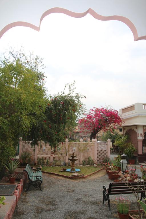 Badnor House - The Heritage Homestay Ajmer Room photo