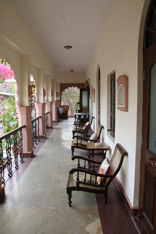 Badnor House - The Heritage Homestay Ajmer Room photo